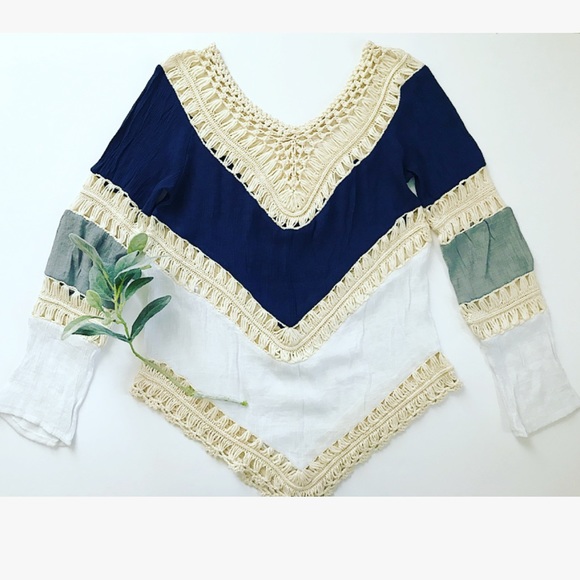 Vintage Tops - <Vintage> Crocheted V-Neck Ombré Blouse